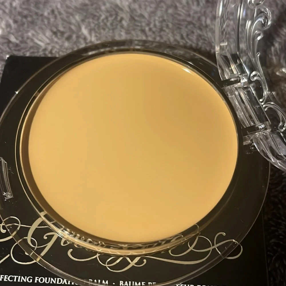 KVD Medium 036 Good Apple Lightweight Full-Coverage Cream Foundation Balm